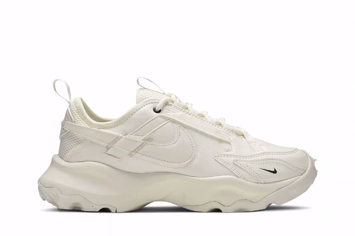 Nike Women's TC 7900 Sail, view 2