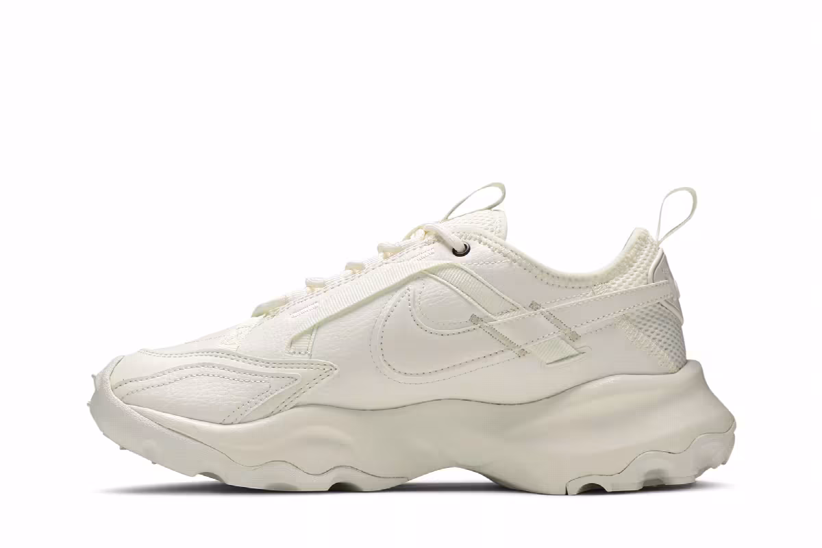 Nike Women's TC 7900 Sail, view 4