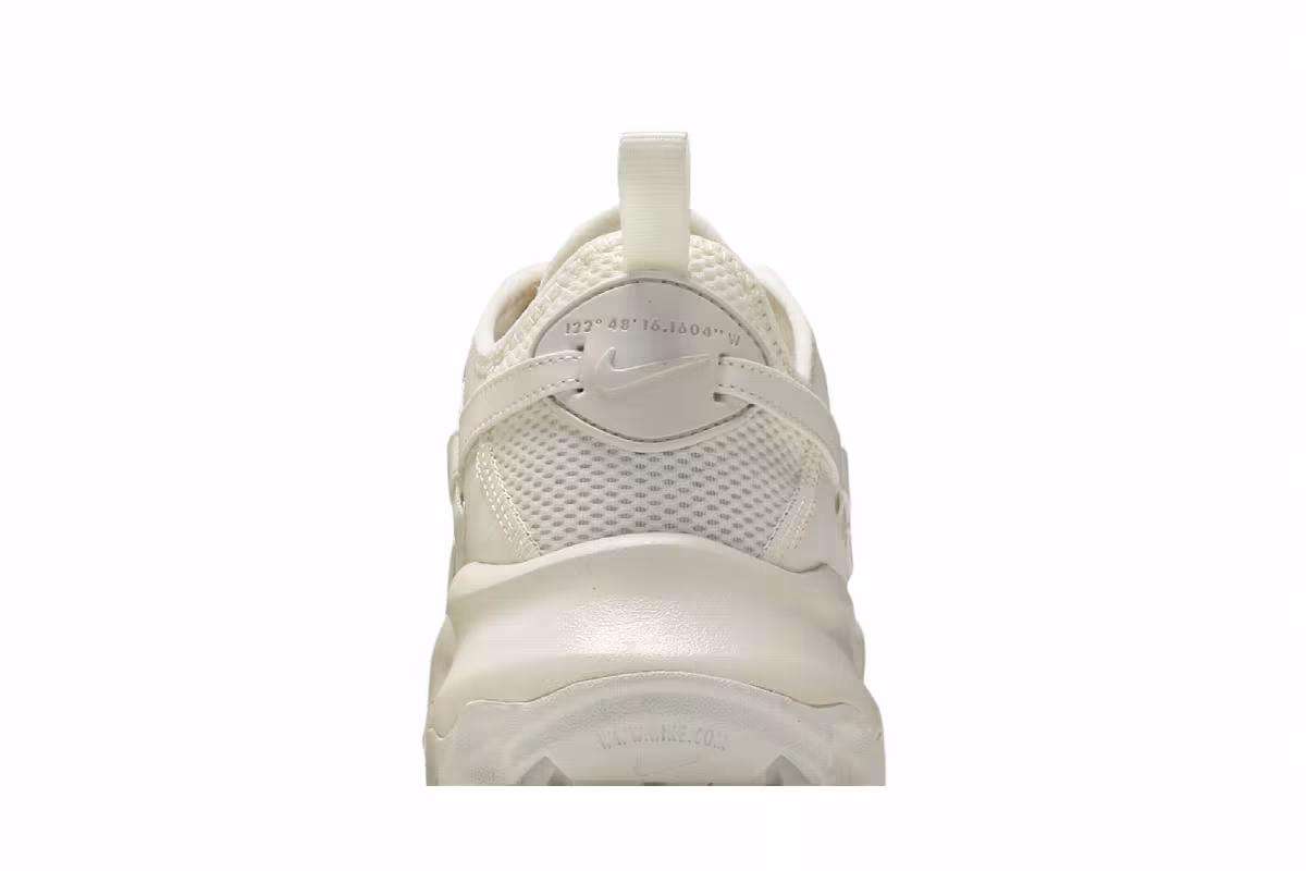 Nike Women's TC 7900 Sail, view 8
