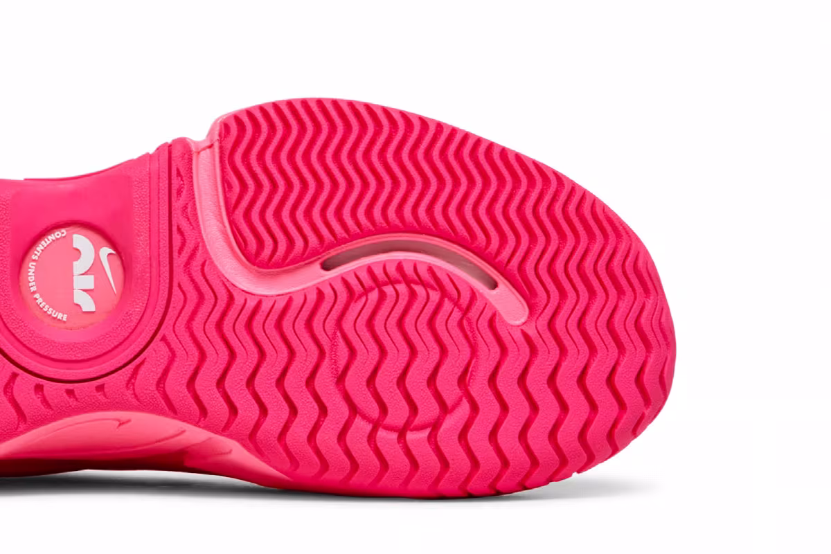 Naomi Osaka x Women's NikeCourt Air Zoom GP Turbo Digital Pink, view 6