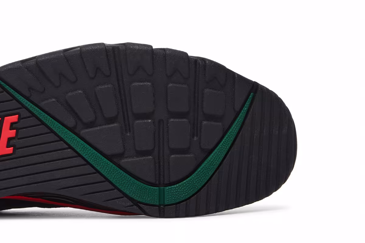 Supreme x Nike Air Cross Trainer 3 Low Black, view 6