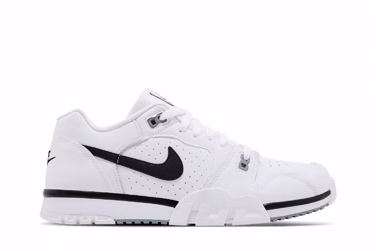 Nike Air Cross Trainer Low White Black, view 2