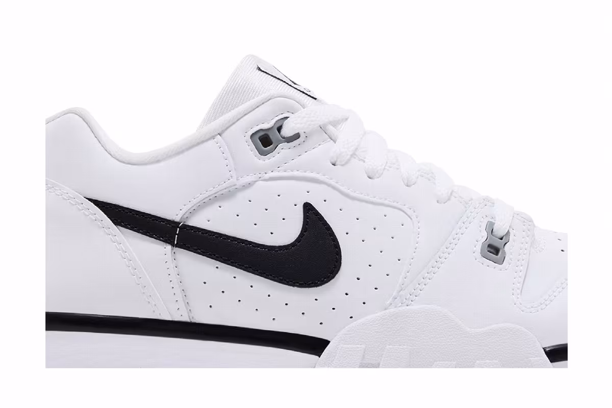 Nike Air Cross Trainer Low White Black, view 3