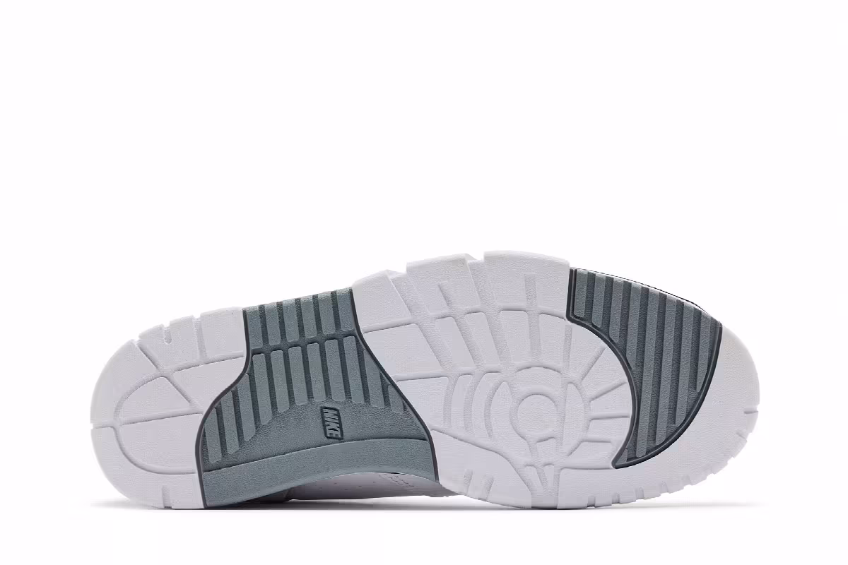 Nike Air Cross Trainer Low White Black, view 5