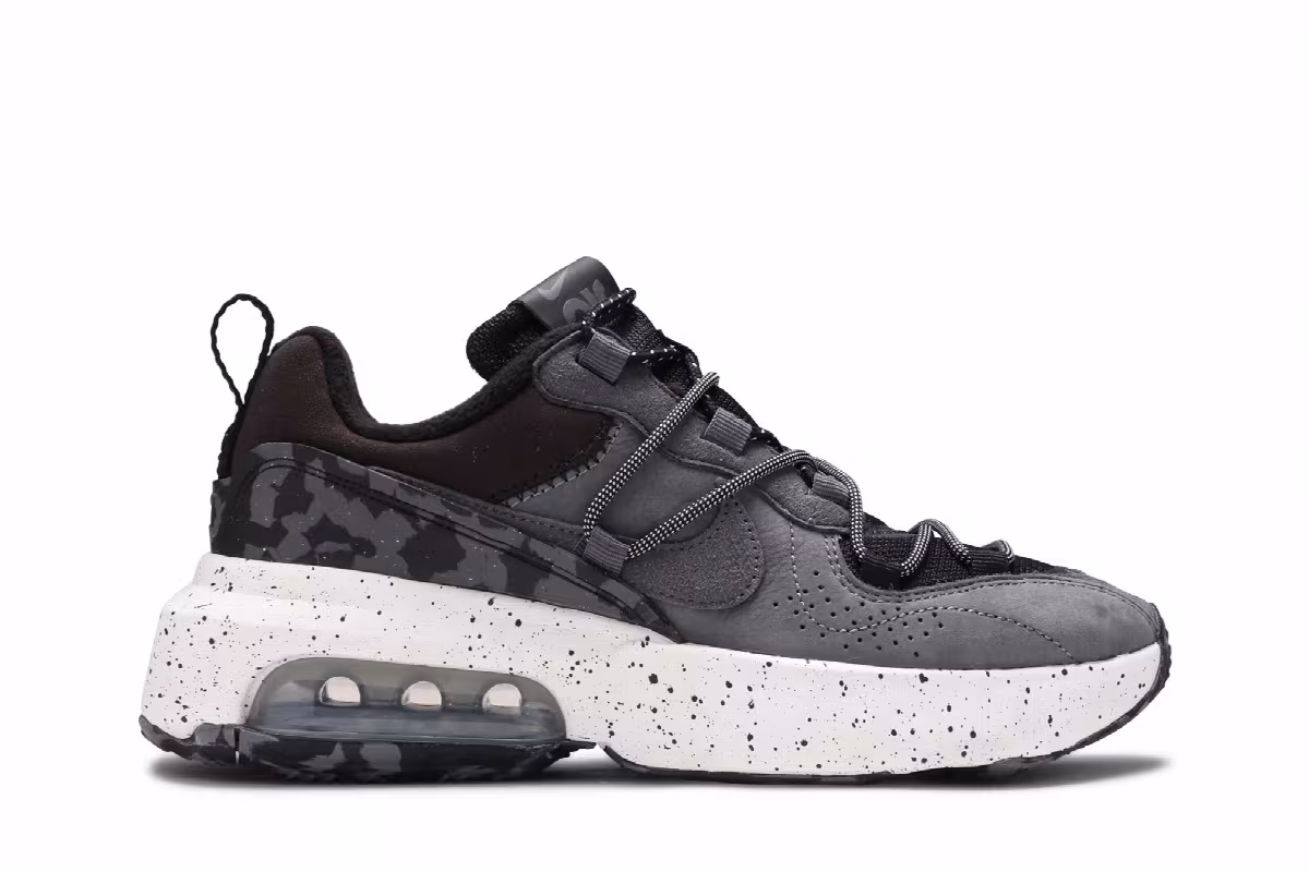Nike Women's Air Max Viva Black, view 2