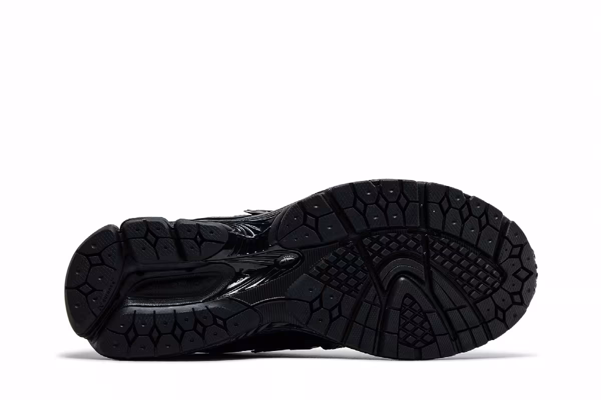 New Balance 1906R Black Silver, view 5
