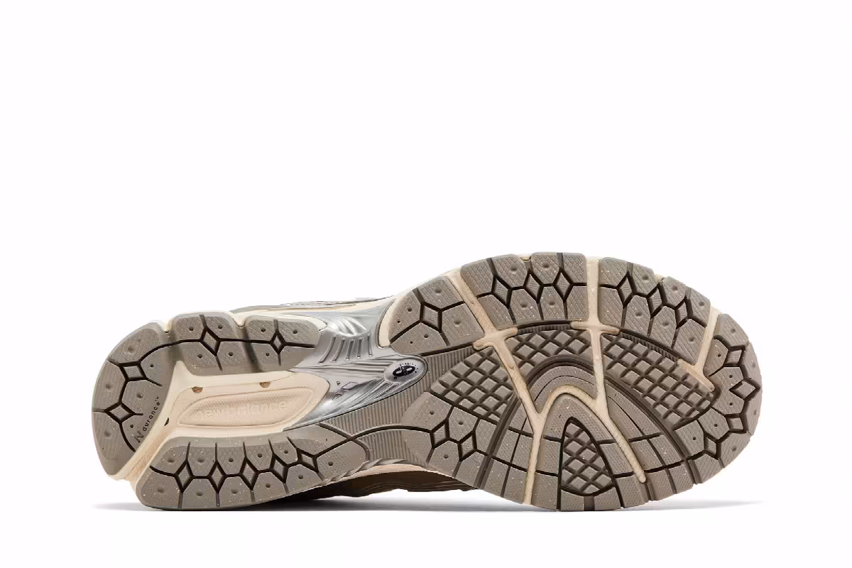 New Balance 1906R Arid Stone, view 5