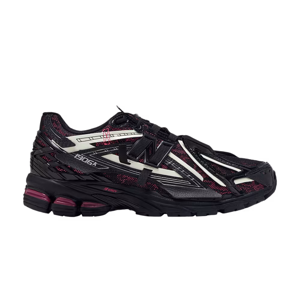 New Balance 1906A Black Dragon Berry