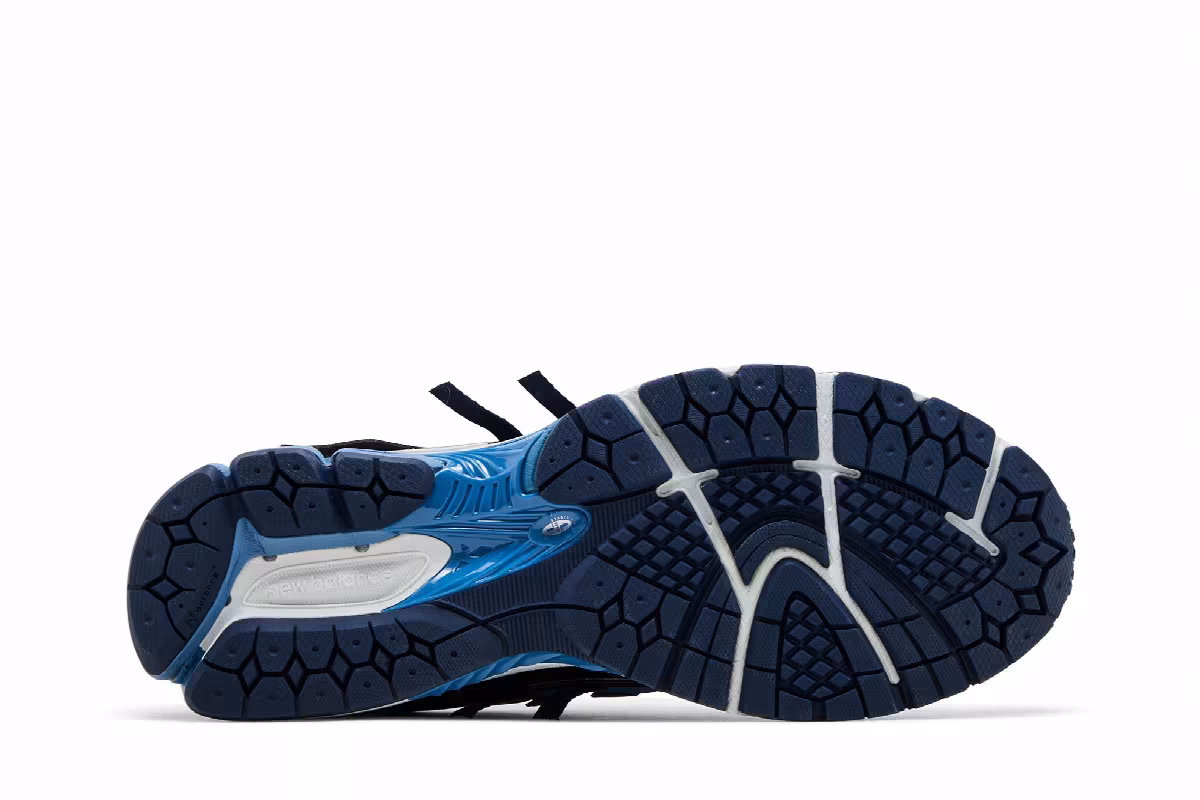 New Balance 1906A Deep Blue, view 5