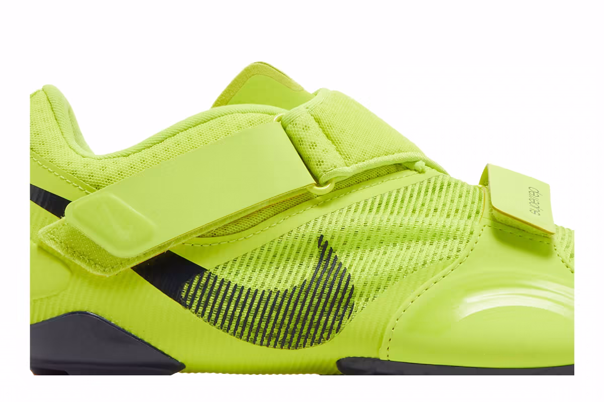 Nike Women's SuperRep Cycle Cyber, view 3