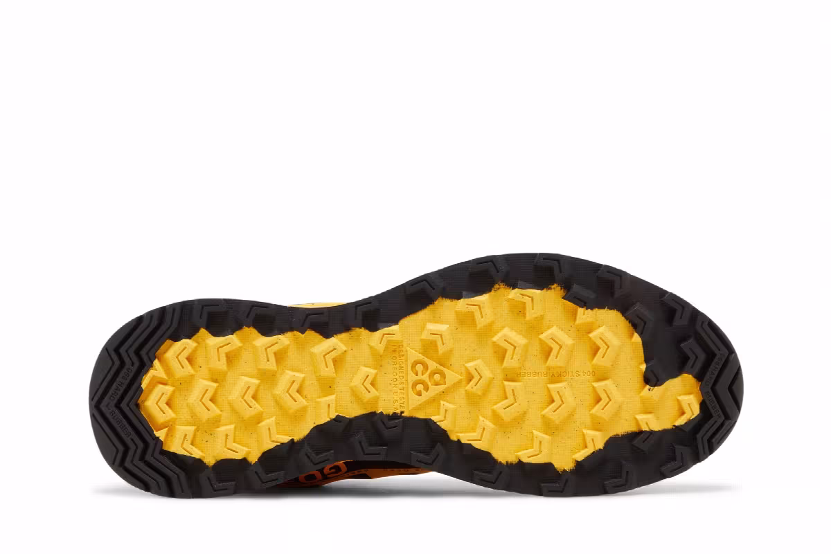 Nike ACG Air Nasu Gore-Tex Laser Orange, view 5