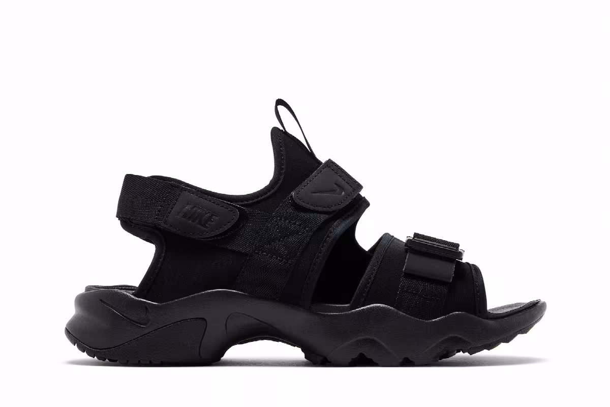 Nike Canyon Sandal Triple Black, view 2
