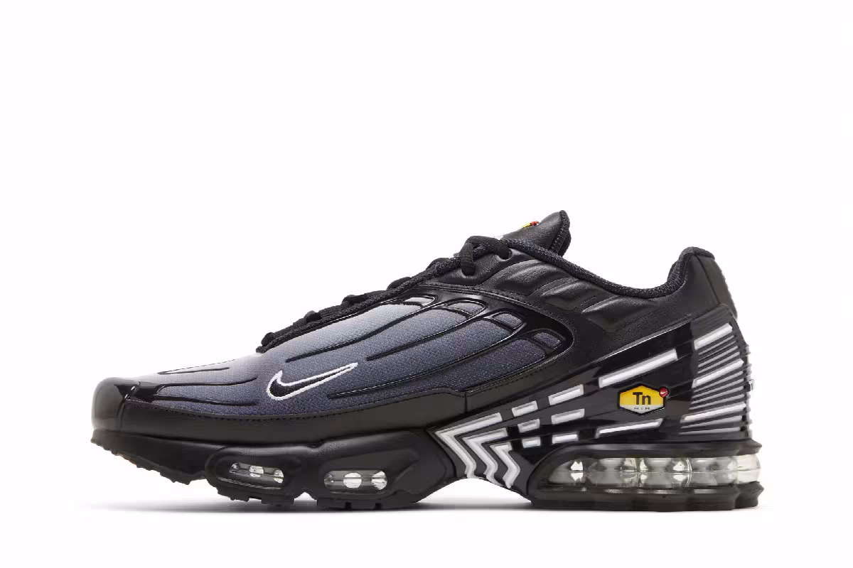 Nike Air Max Plus 3 Black White, view 4