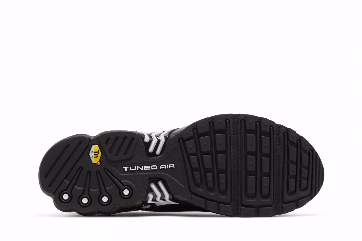 Nike Air Max Plus 3 Black White, view 5