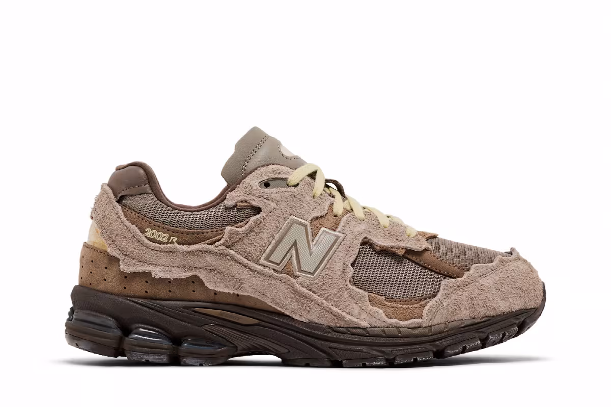 New Balance 2002R Protection Pack - Brown, view 2