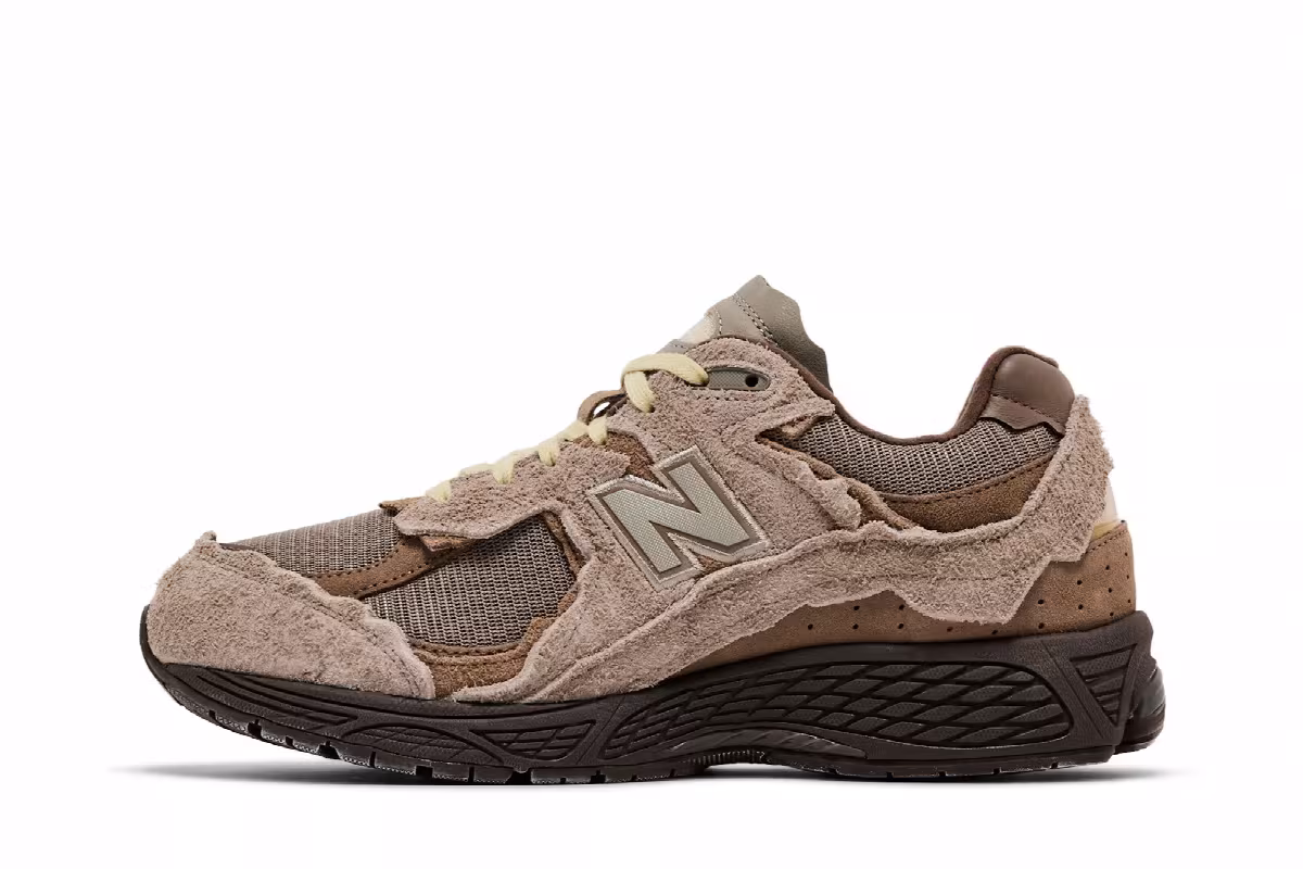 New Balance 2002R Protection Pack - Brown, view 4