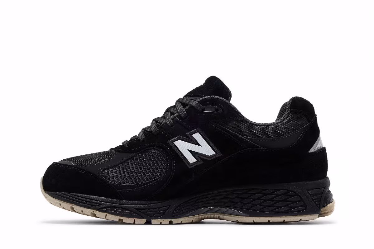 New Balance 2002R Black Silver, view 4