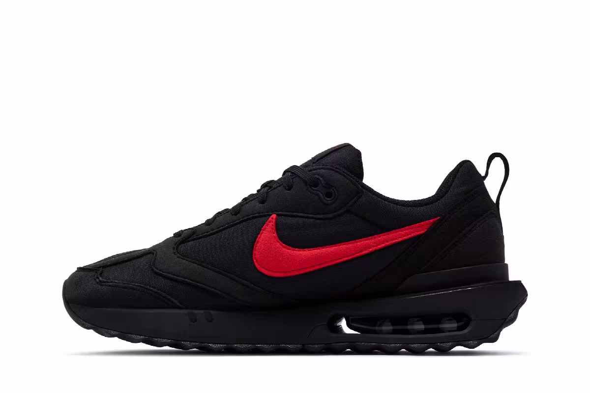 Nike Air Max Dawn Black University Red, view 4