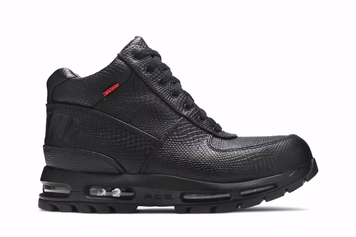 Supreme x Nike Air Max Goadome Black Snakeskin, view 2