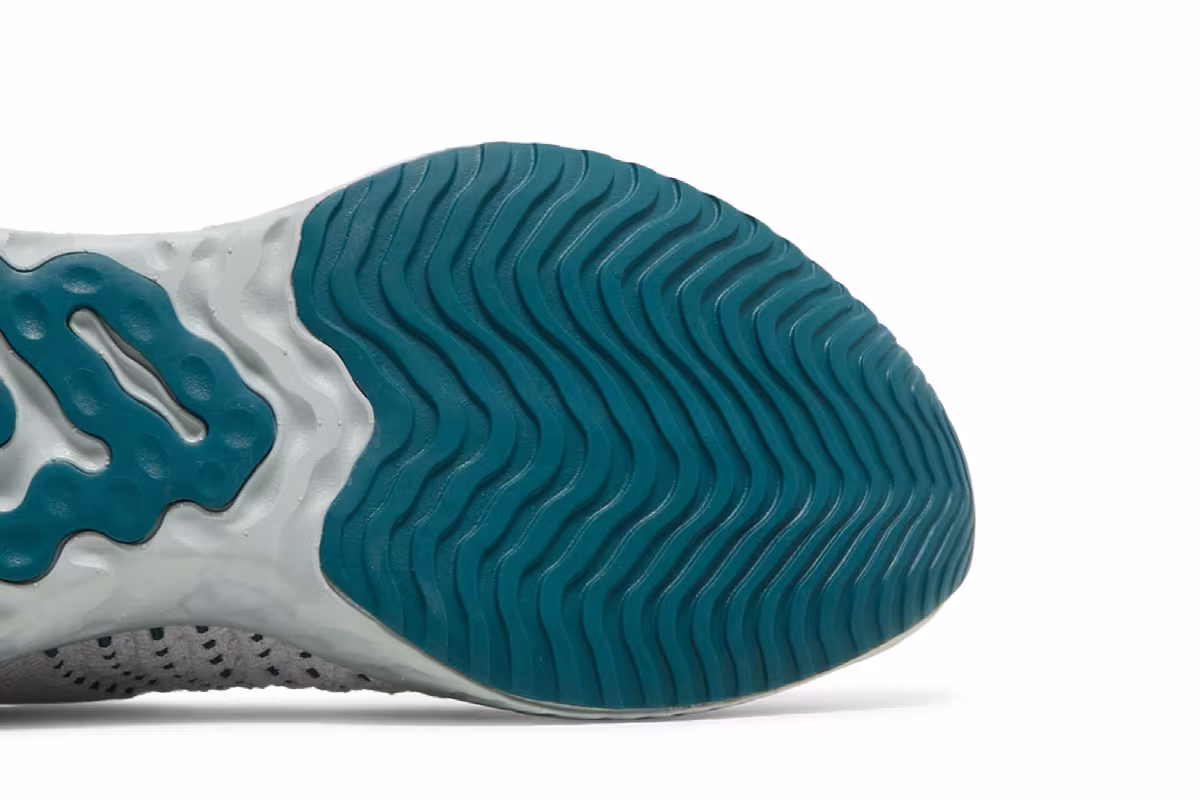 Nike Women's React Phantom Run Flyknit 2 Platinum Tint Dark Teal Green, view 6