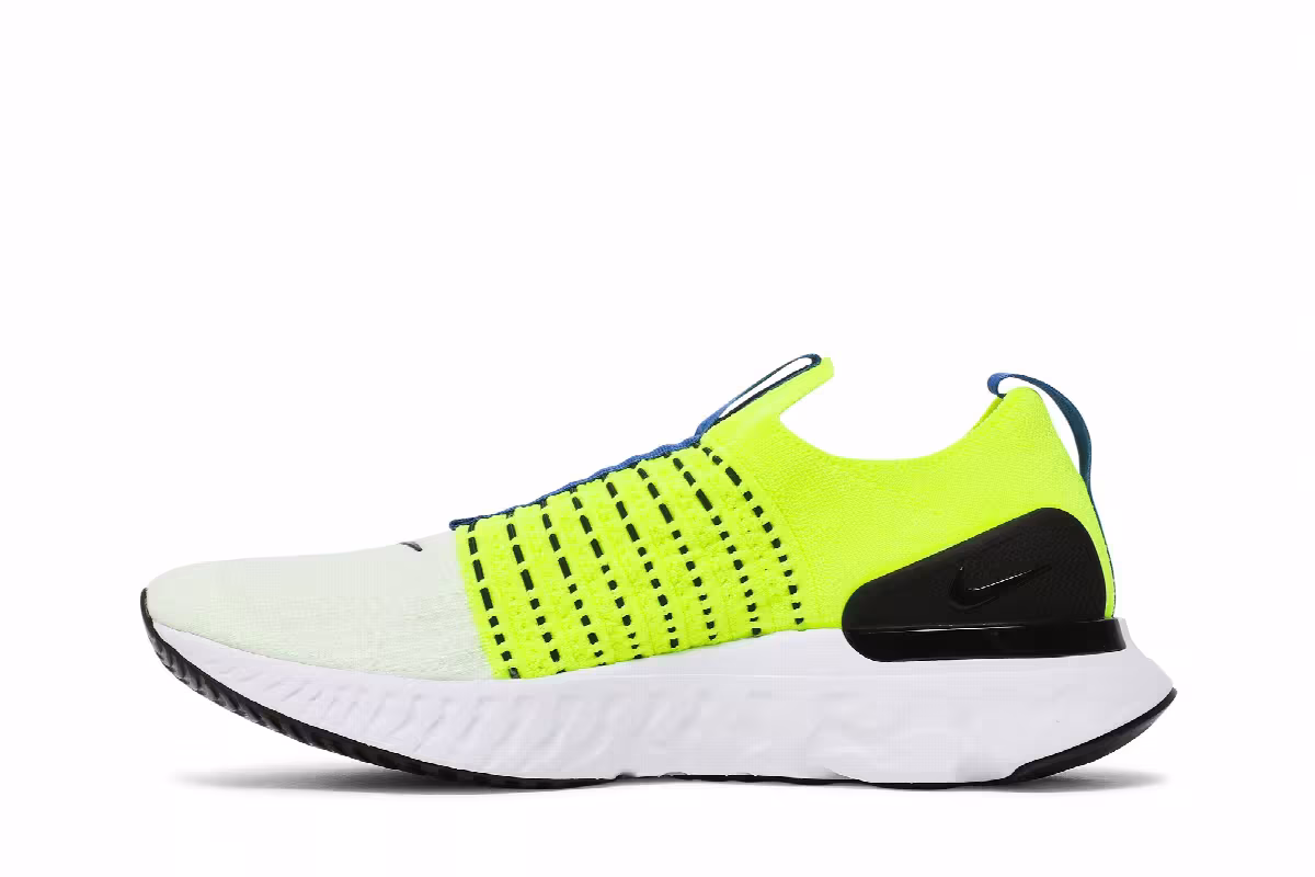 Nike React Phantom Run Flyknit 2 White Yellow, view 4