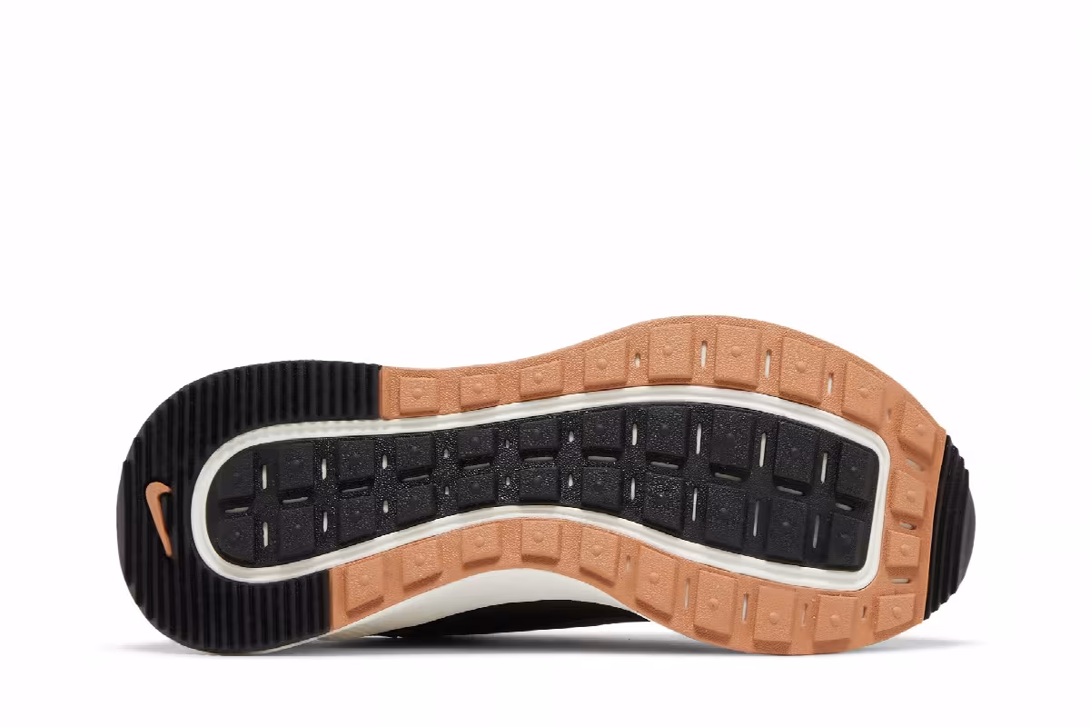 Nike Women's Reposto Black Light Cognac, view 5