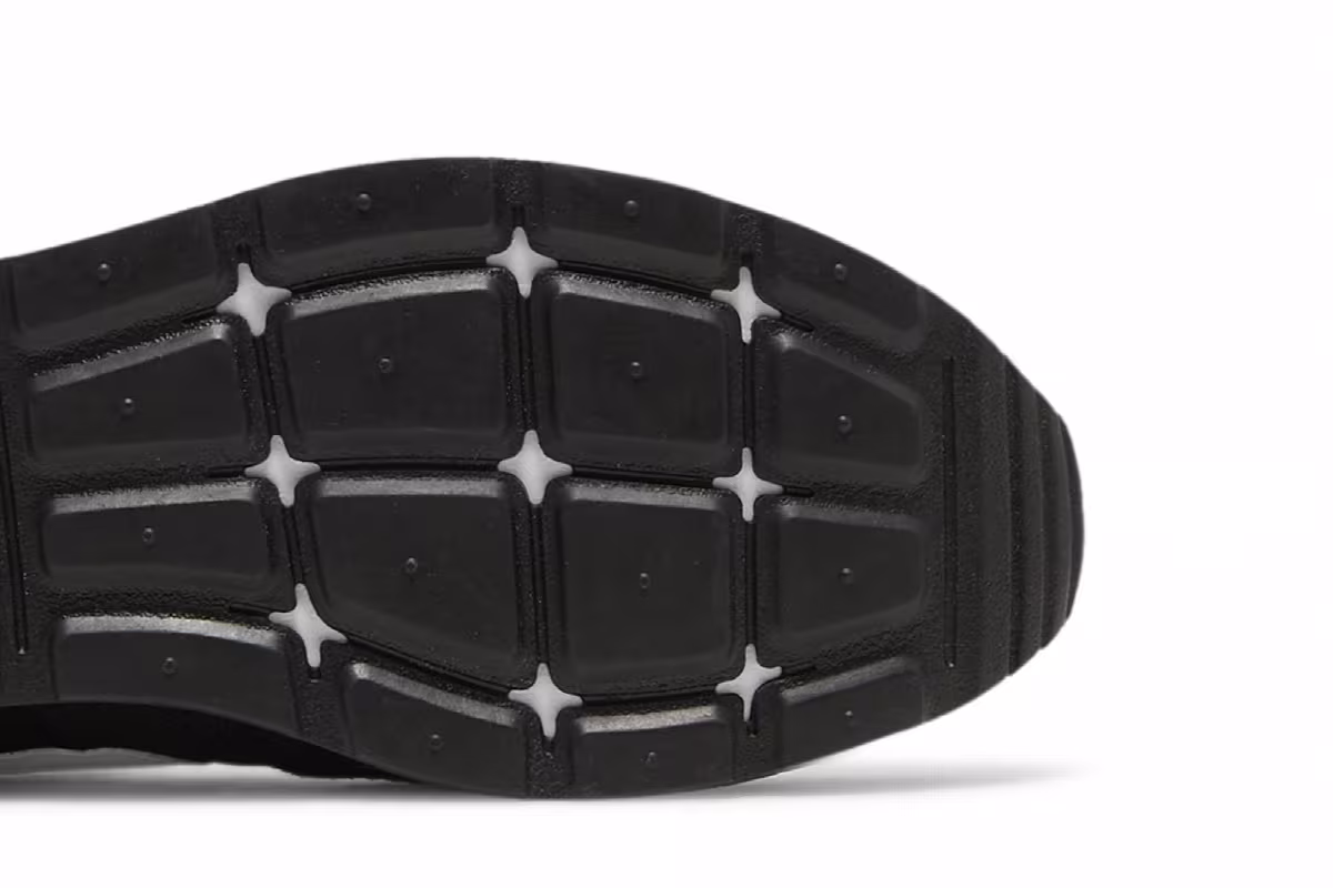 Nike Venture Runner Black White, view 6