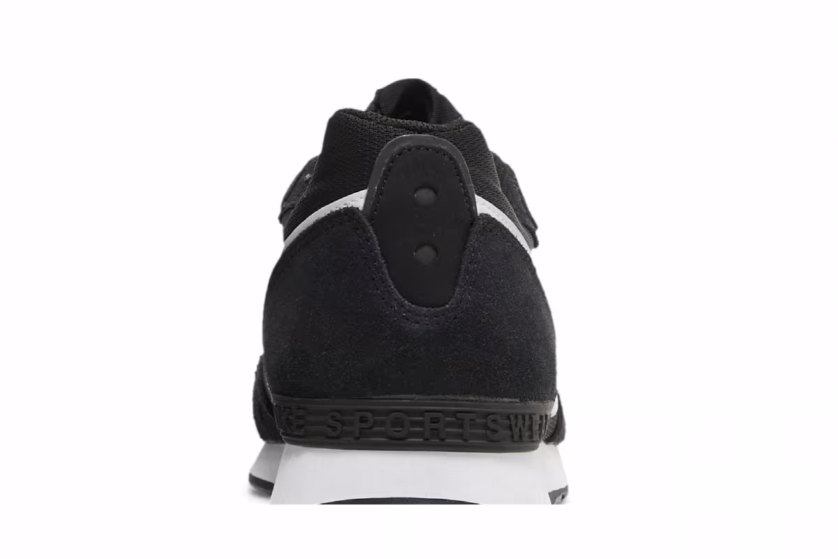 Nike Venture Runner Black White, view 8
