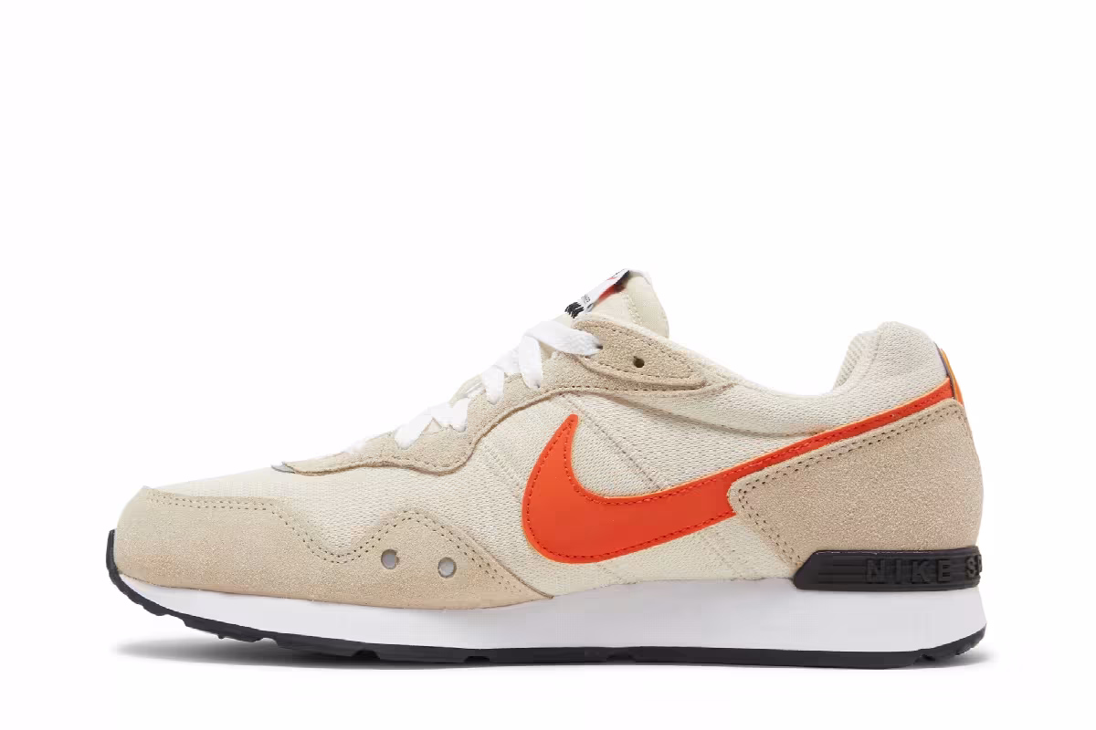 Nike Venture Runner Rattan Orange, view 4