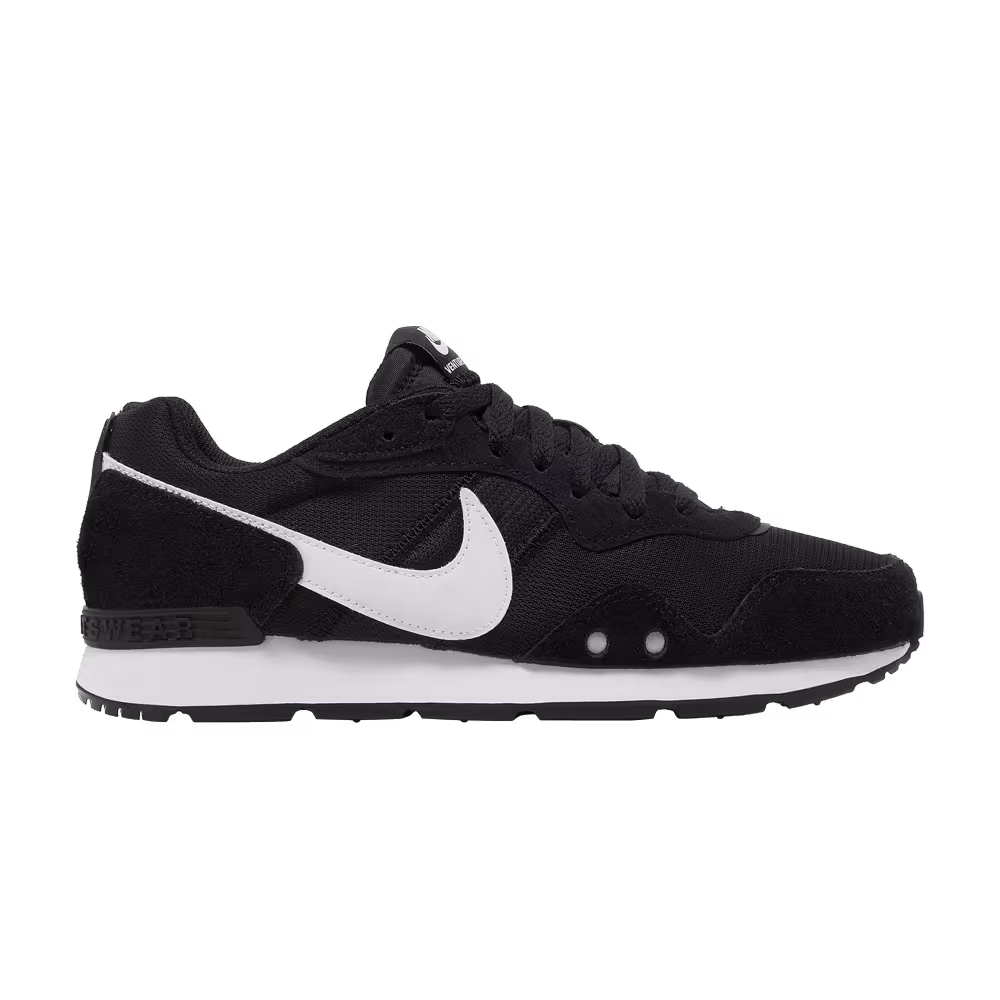 Nike Women's Venture Runner Black White