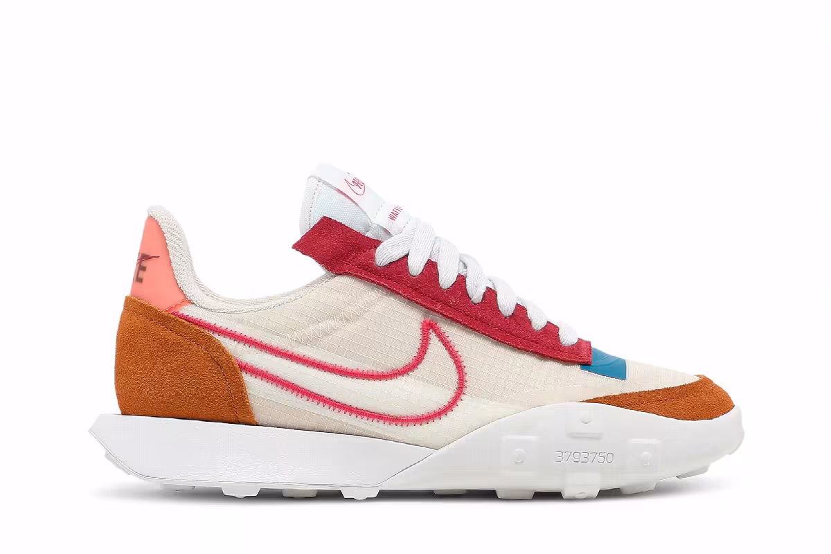 Nike Women's Waffle Racer 2X Monarch, view 2