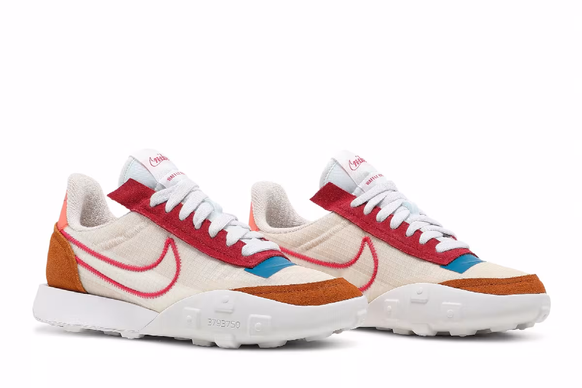 Nike Women's Waffle Racer 2X Monarch, view 9