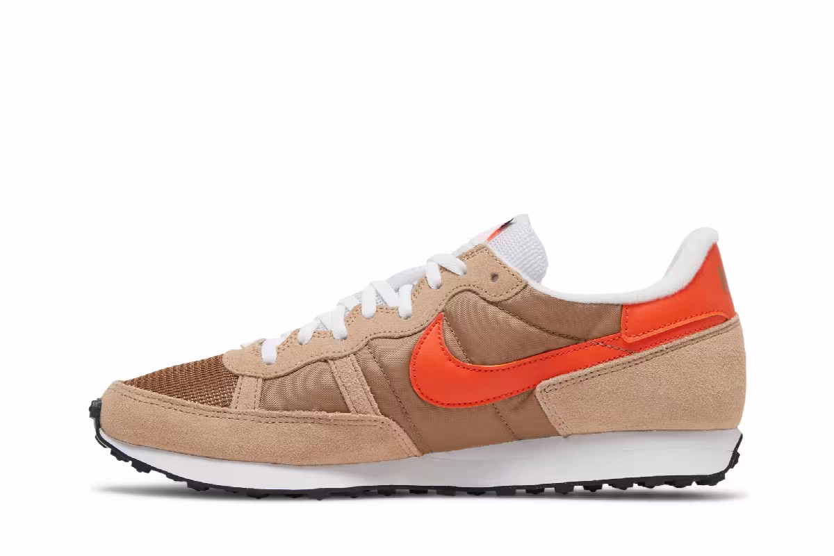 Nike Challenger OG Dark Driftwood Orange, view 4