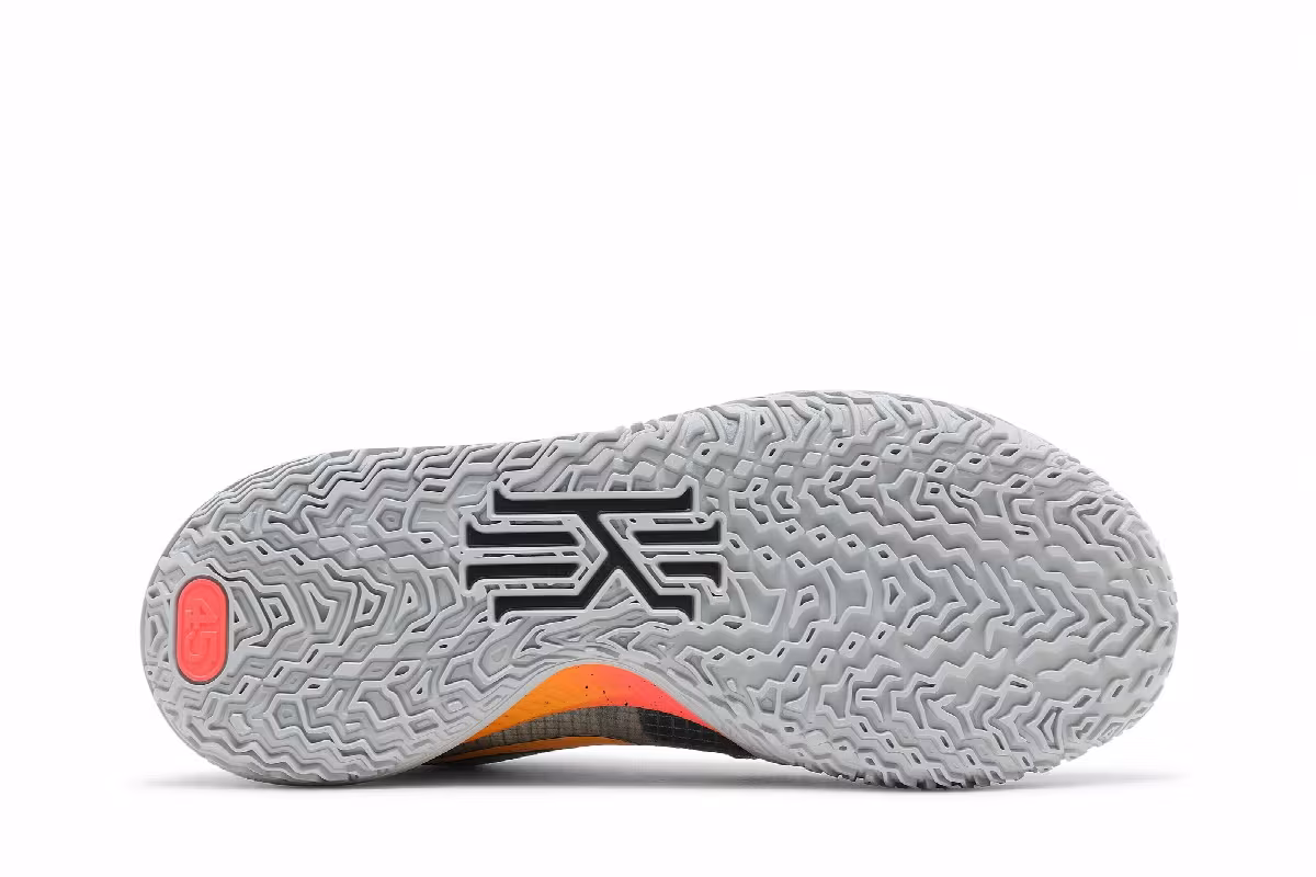 Nike Kyrie 4 Low Sunrise, view 5
