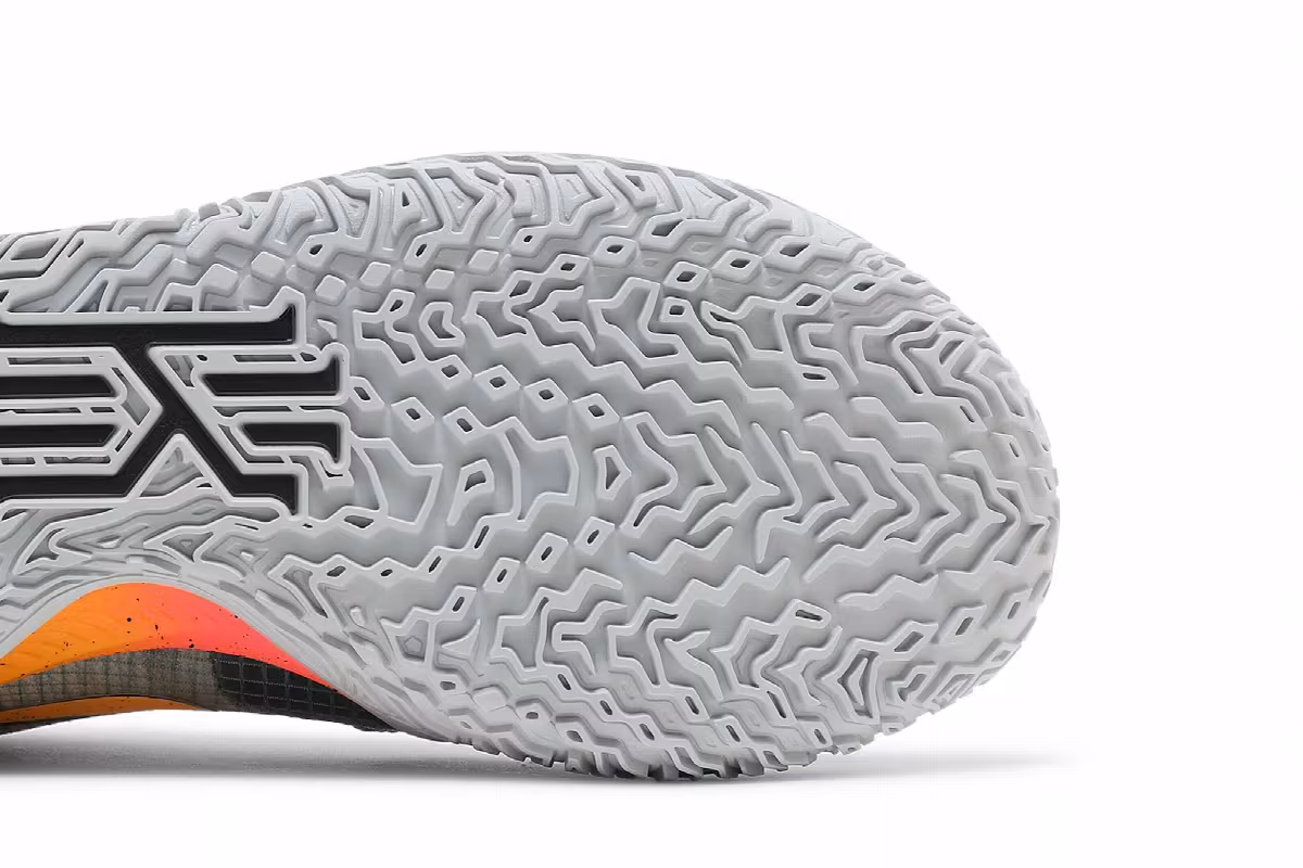 Nike Kyrie 4 Low Sunrise, view 6