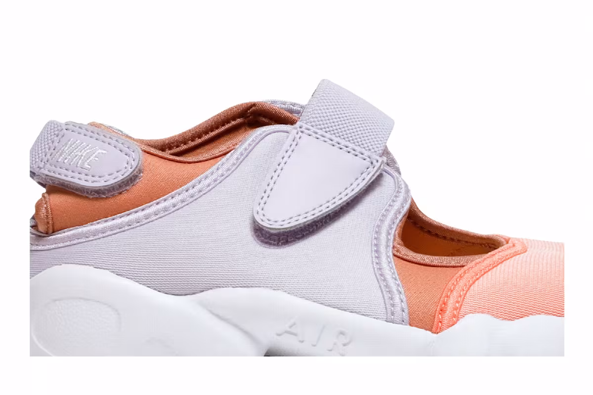 Nike Women's Air Rift Crimson Bliss, view 3