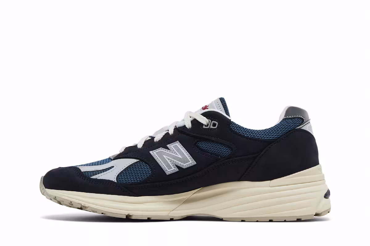 New Balance 991v2 Made in England Vintage Sport Pack - Navy, view 4