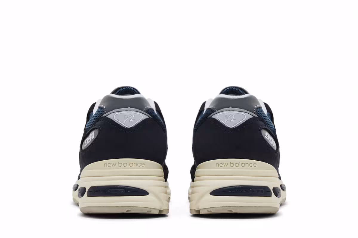 New Balance 991v2 Made in England Vintage Sport Pack - Navy, view 7