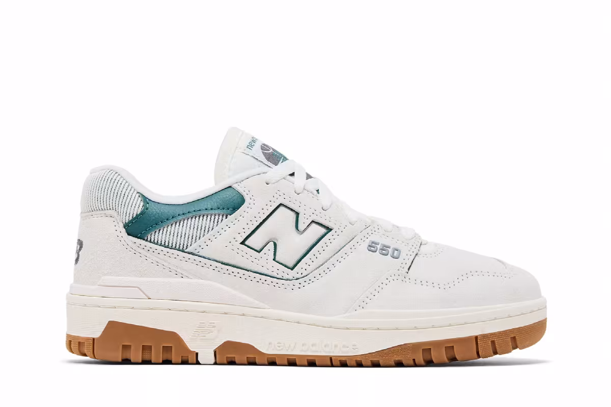New Balance Women's 550 Sea Salt New Spruce, view 2
