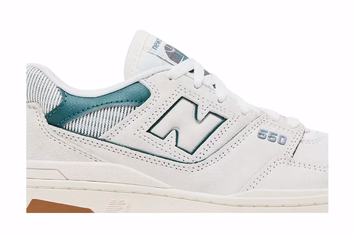New Balance Women's 550 Sea Salt New Spruce, view 3