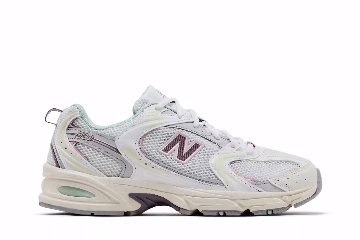 New Balance 530 Sea Salt Ice Wine, view 2