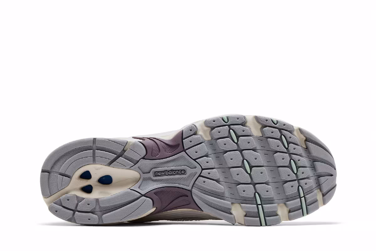 New Balance 530 Sea Salt Ice Wine, view 5