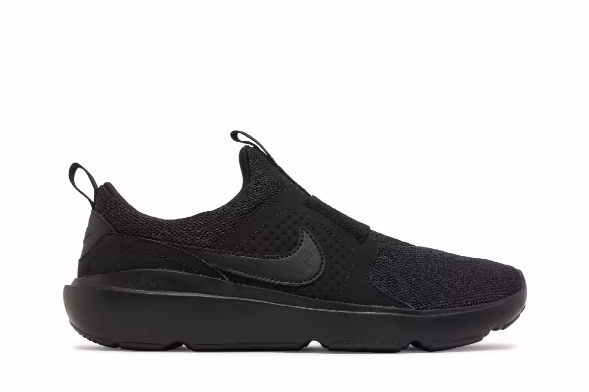 Nike Women's AD Comfort Triple Black, view 2