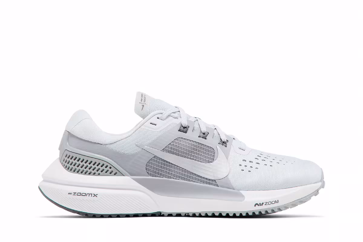 Nike Women's Air Zoom Vomero 15 Pure Platinum Metallic Silver, view 2