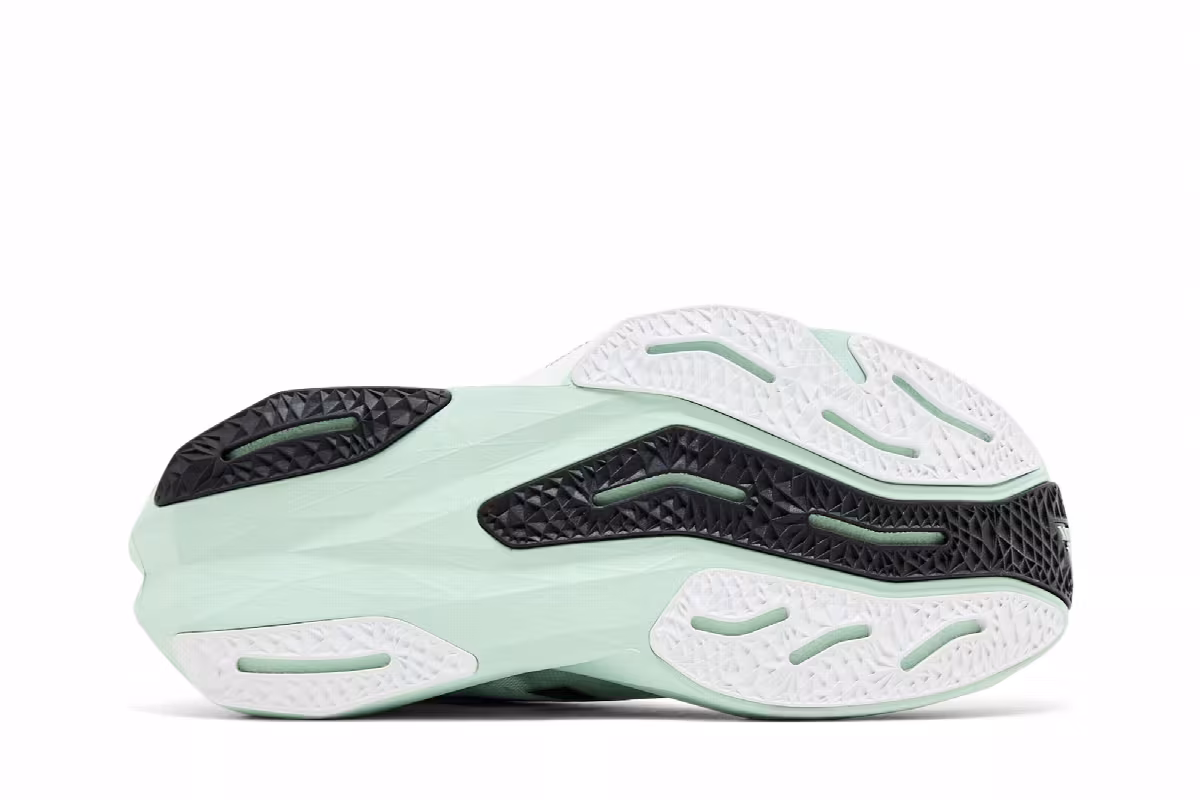 New Balance Women's FuelCell Rebel v4 Clay Ash, view 5