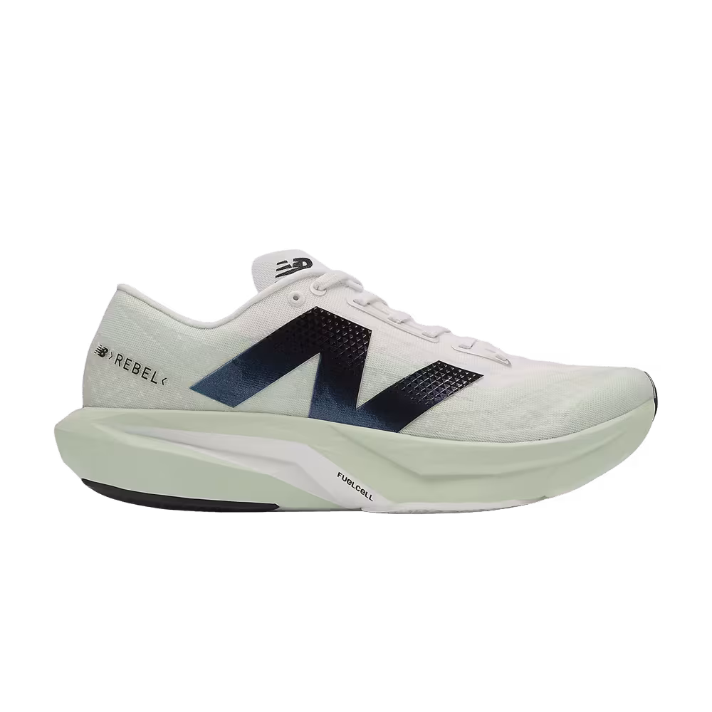 New Balance FuelCell Rebel v4 2E Wide Clay Ash