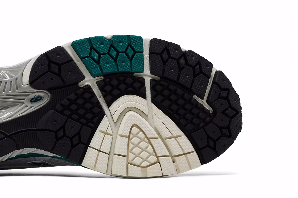 Aimé Leon Dore x New Balance 860v2 White Green, view 6