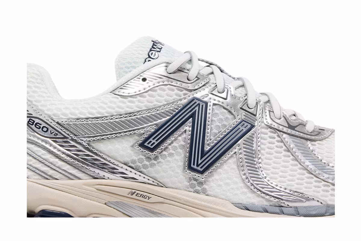 New Balance 860v2 White Silver, view 3