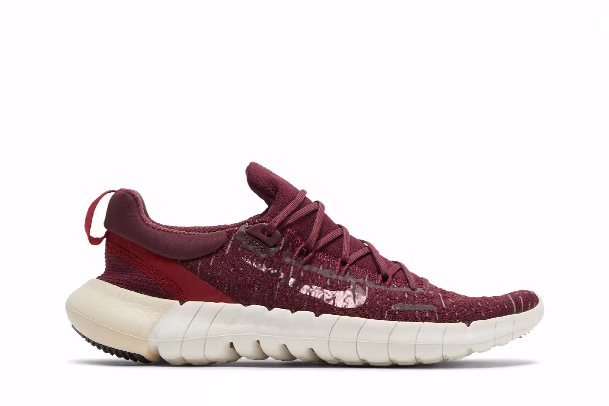 Nike Women's Free Run 5.0 Dark Beetroot, view 2