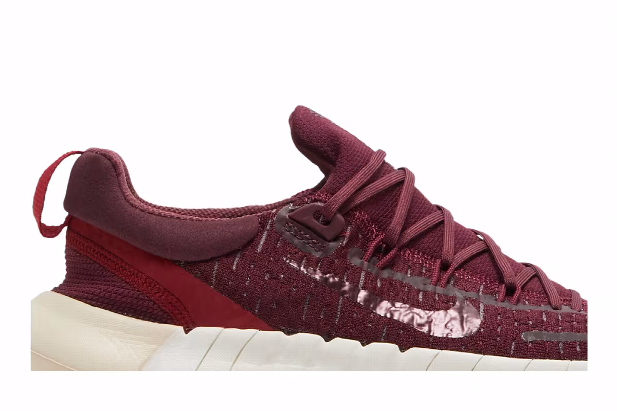 Nike Women's Free Run 5.0 Dark Beetroot, view 3